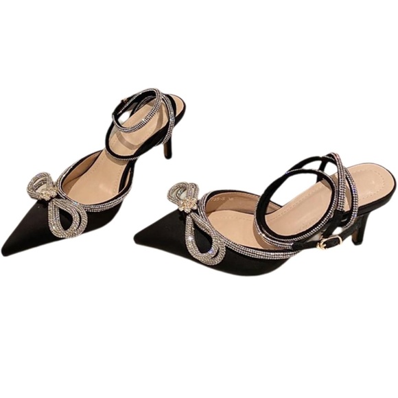 NWOT Mixx Shuz S8.5 Black Strappy Embellished Bow Rhinestones Pointed Toe Heels - Picture 1 of 11